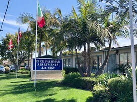 Park Palomar in Chula Vista, CA - Building Photo