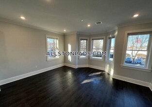 80 N Beacon St-Unit -2 in Boston, MA - Building Photo - Building Photo