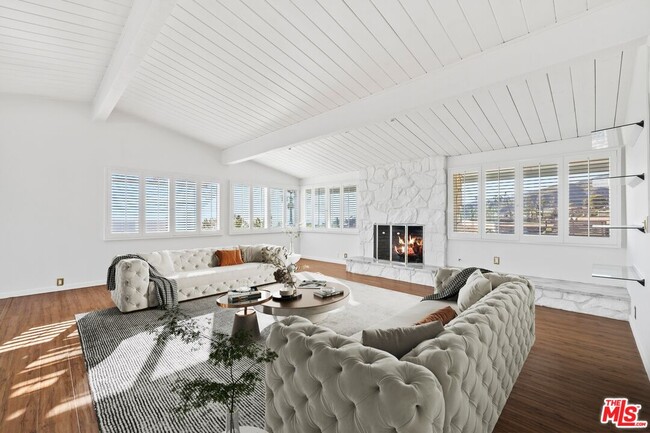 918 Glenhaven Dr in Los Angeles, CA - Building Photo - Building Photo