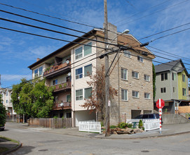 4505 N Linden Ave N in Seattle, WA - Building Photo - Building Photo