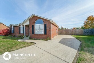 8205 Krystle Ridge Pl in Louisville, KY - Building Photo - Building Photo