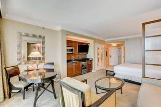 145 E Harmon Ave, Unit SI FL21-ID1332448P in Las Vegas, NV - Building Photo - Building Photo