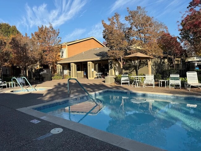 Vintage Park - Senior Apartments in Santa Rosa, CA - Building Photo - Building Photo