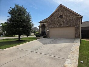 2832 Coral Valley Dr in Leander, TX - Foto de edificio - Building Photo