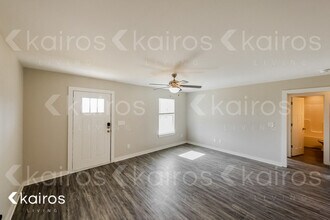 900 5th Way in Pleasant Grove, AL - Building Photo - Building Photo