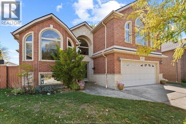 892 Massimo Crescent in Windsor, ON - Building Photo - Building Photo