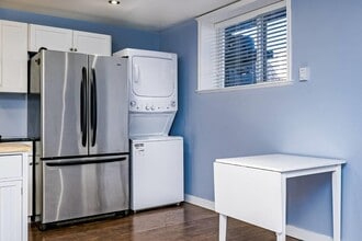 32971 Hawthorne Ave in Mission, BC - Building Photo - Building Photo