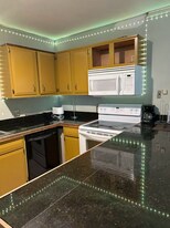 7522 Benjamin St, Unit 203 in New Orleans, LA - Building Photo