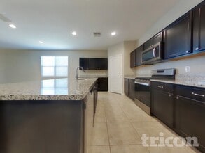 31026 W Earll Dr in Buckeye, AZ - Building Photo - Building Photo