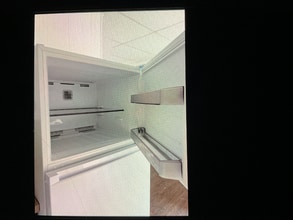 100 Holland St in Overton, TX - Foto de edificio - Building Photo