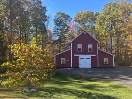 544 Tolend Rd, Unit STUDIO in Dover, NH - Building Photo