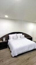 236 Montgomery St in Coquitlam, BC - Building Photo - Building Photo