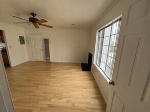 1457 S Holt Ave in Los Angeles, CA - Building Photo - Building Photo