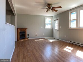73 Oliver Rd in Enola, PA - Building Photo - Building Photo
