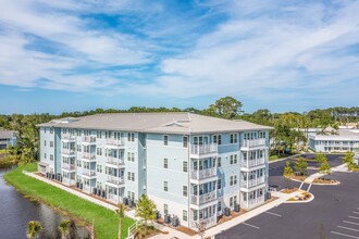 Surf Apartments in Atlantic Beach, FL - Foto de edificio - Building Photo