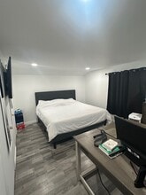 276 Linden Ave in Middletown, NJ - Foto de edificio - Building Photo