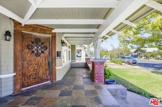 2230 W 30th St in Los Angeles, CA - Building Photo - Building Photo