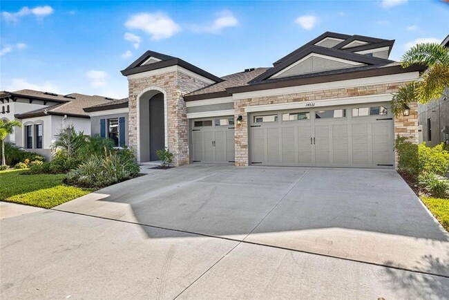 14531 Woodland Spur Dr in Lithia, FL - Building Photo - Building Photo