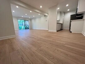 5460 White Oak Ave in Los Angeles, CA - Building Photo