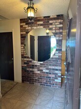 1434 W Monte Vista Ave in Visalia, CA - Building Photo - Building Photo