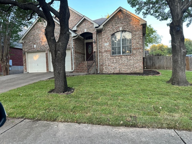 property at 1806 Chasewood Dr