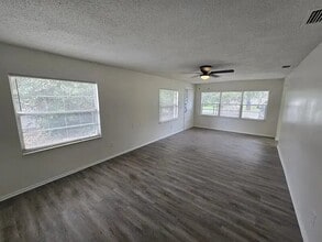 50 6th St in St. Cloud, FL - Building Photo - Building Photo