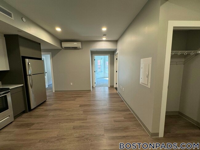100 Hemenway St in Boston, MA - Building Photo - Building Photo