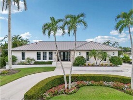 444 N Barfield Dr in Marco Island, FL - Building Photo