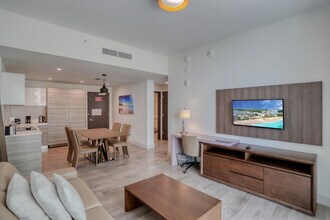 345 Indiana St in Hollywood, FL - Building Photo - Building Photo