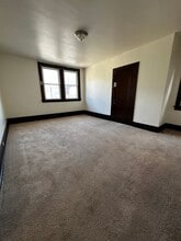 1059 North Ave in Millvale, PA - Building Photo - Building Photo