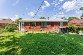 1515 E Jump St in Wichita, KS - Building Photo - Building Photo