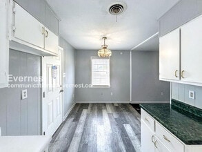 7562 Sledge Rd in Millington, TN - Building Photo - Building Photo