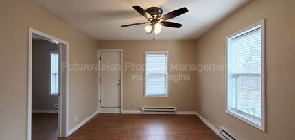 839 N Broadway St in Joliet, IL - Foto de edificio - Building Photo