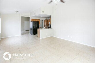 10845 W Monterosa St in Phoenix, AZ - Foto de edificio - Building Photo