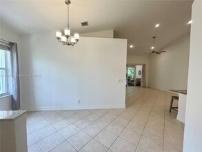 232 W Coral Trace Cir in Delray Beach, FL - Building Photo - Building Photo