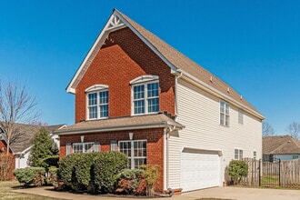 1443 Antebellum Dr, Unit 204 in Murfreesboro, TN - Building Photo - Building Photo