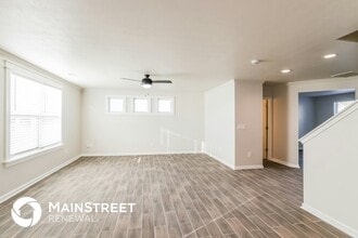 6797 Brittany Oak Dr in Louisville, KY - Foto de edificio - Building Photo