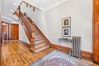 4299 Blvd. De Maisonneuve Ouest in Westmount, QC - Building Photo - Building Photo