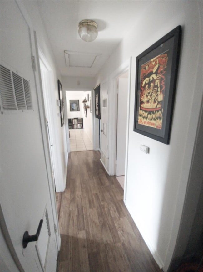 1616 Glencrest Dr in Austin, TX - Building Photo - Building Photo