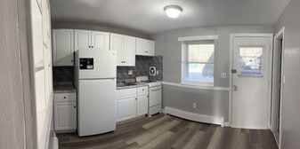 D1 Colonial Dr, Unit D1-Unitt2 in Andover, MA - Building Photo