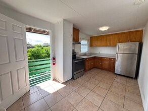 1930 Pacific Heights Rd in Honolulu, HI - Building Photo - Building Photo