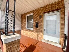 2826 Cedar St in Philadelphia, PA - Building Photo