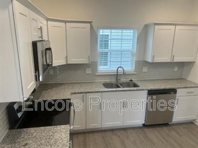 3402 Littlefield Way in Greensboro, NC - Building Photo - Building Photo