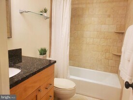 11627 Vantage Hill Rd in Reston, VA - Building Photo