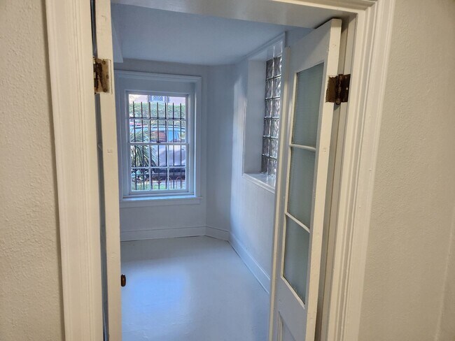 229 E Gordon St in Savannah, GA - Building Photo - Building Photo