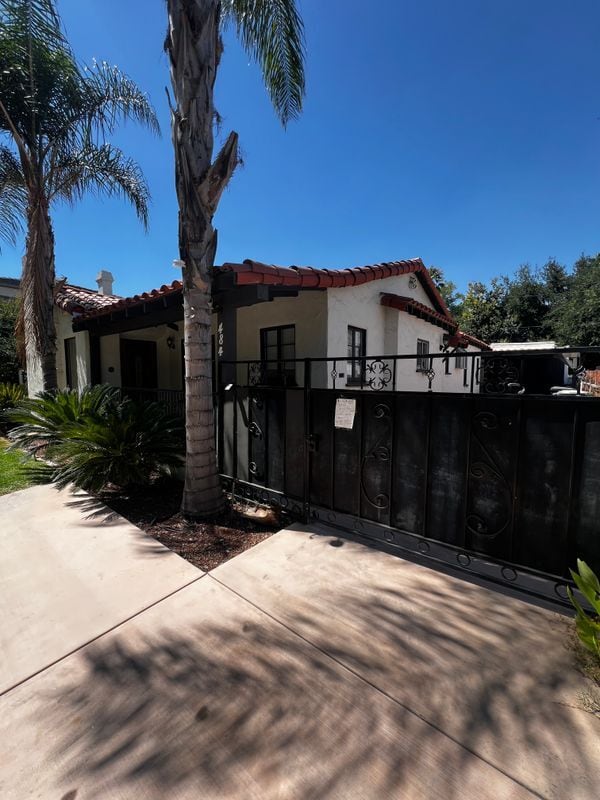 property at 484 W 25th St