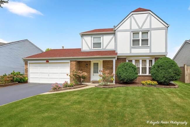 property at 1161 Hampton Ln