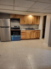 1615 Lakeside Dr in West Jefferson, NC - Building Photo - Building Photo