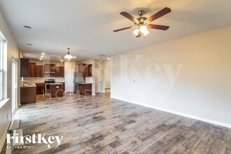 202 Swamp Creek Ln in Moncks Corner, SC - Building Photo - Building Photo