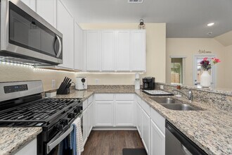 2408 Bray Head Dr in Conroe, TX - Building Photo - Building Photo